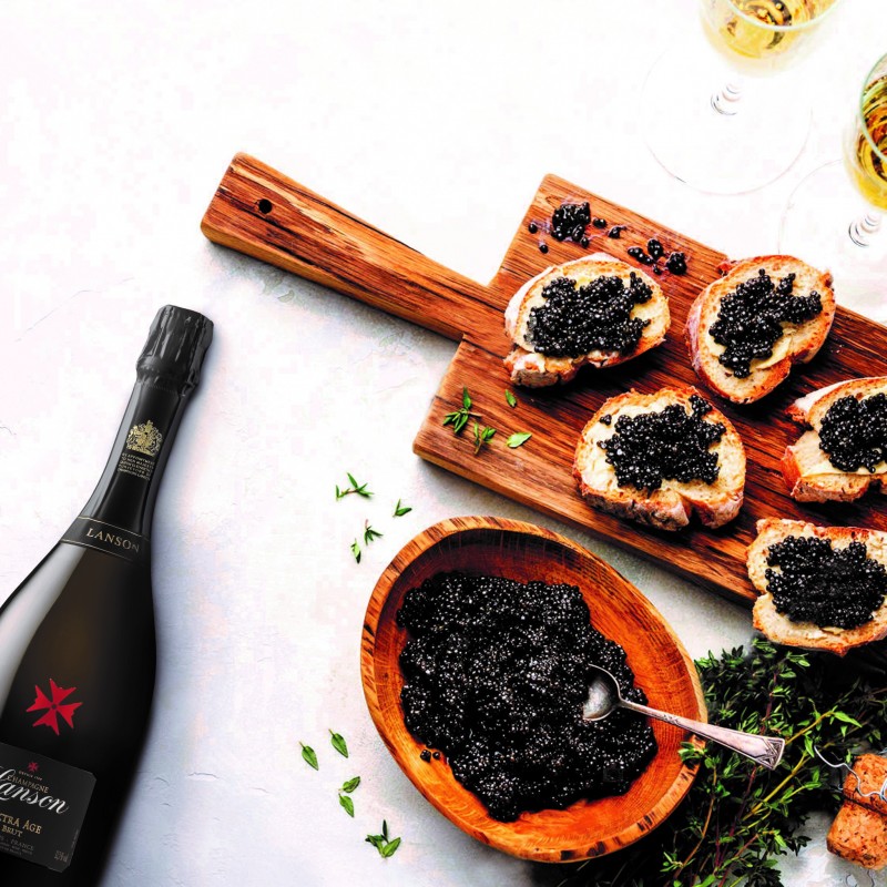 Їжа і напої: як правильно поєднувати на святковому столі