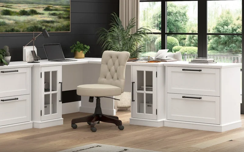 Маленькая мебель, которая спасает порядок в кабинете