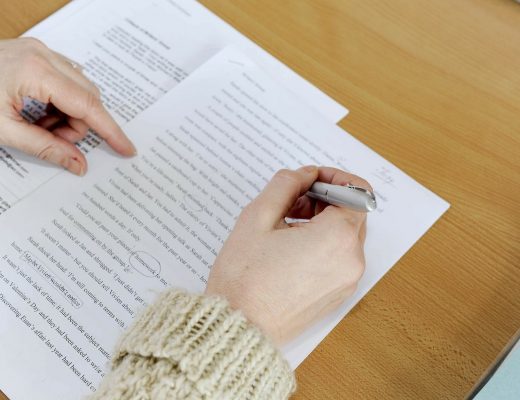 Курсова робота англійською: як правильно писати студентам без глибокого рівня мови