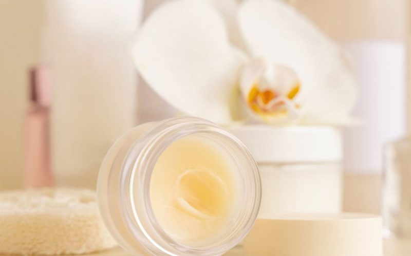 Как выбрать косметический воск: практическое руководство по применению