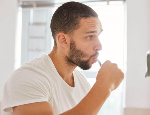 Почему ультразвуковые зубные щетки настолько популярны сегодня