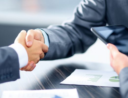 Порівняння Литви та Естонії: де дешевше обслуговування компанії та простіше складання звітності?