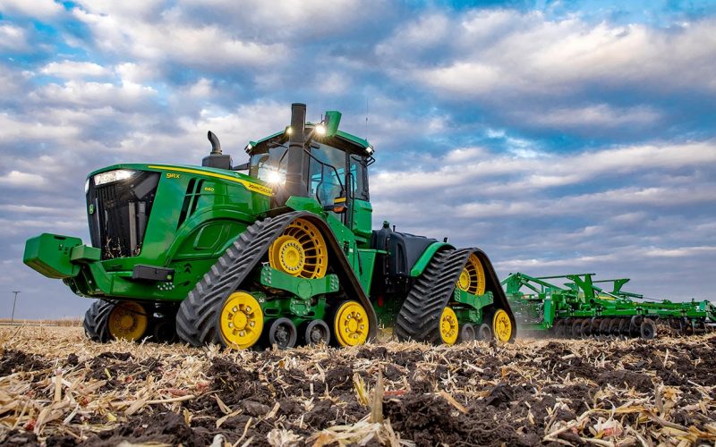 Кому варто обрати сучасні комбайни Джон Дір