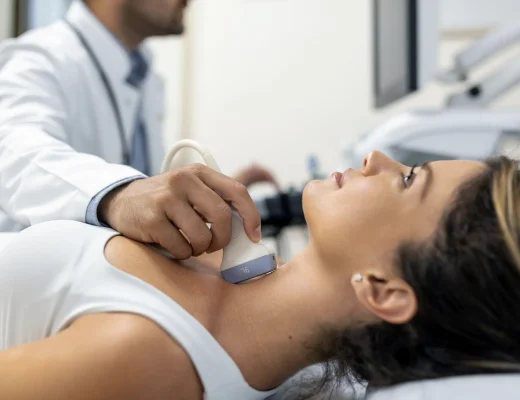 УЗД щитоподібної залози: кому потрібно і які симптоми не можна ігнорувати